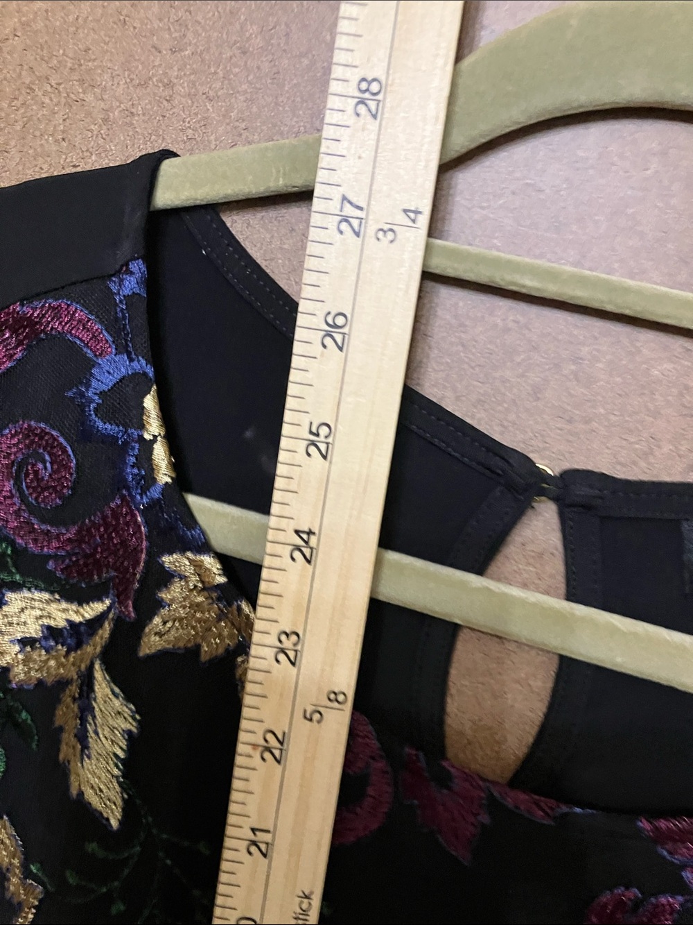 Liz Claiborne Black Floral Embroidered Overlay Long Sleeve Top - Picture 5 of 9